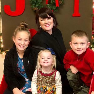 Meet your Posher, Jonathan' debbie